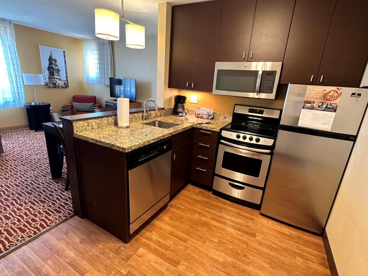 Towneplace Suites By Marriott Detroit Troy Zewnętrze zdjęcie